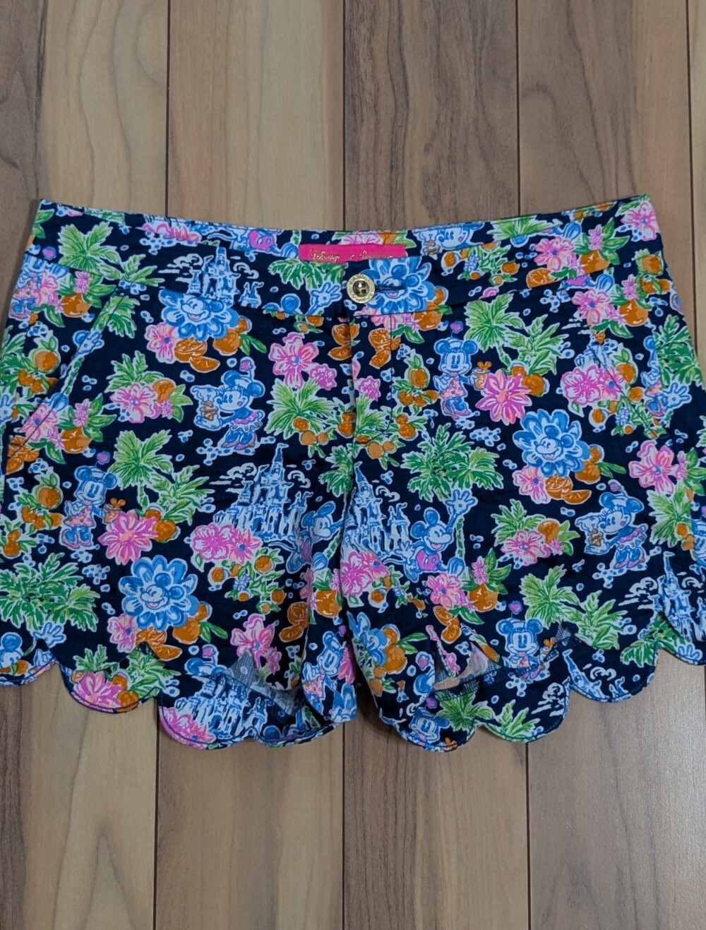 EUC! Lilly Pulitzer X Disney Buttercup Shorts Aegean Navy Lilly Loves Disney 4
